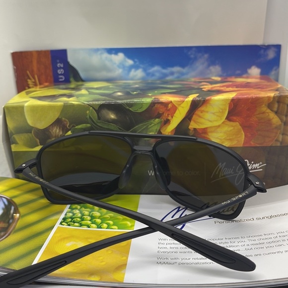 BNIB Maui Jim Sport MJ 437 Black w Silver Mirror Polarized Unisex style - Picture 8 of 10